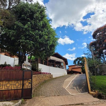Recanto Cravo Canela Campos do Jordão Buitenkant foto